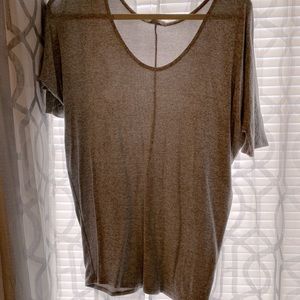 Gray shirt, very flattering.